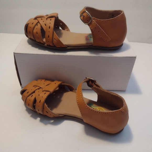 Tan Sandals by Rachel shoes sz 9 - Picture 3 of 5